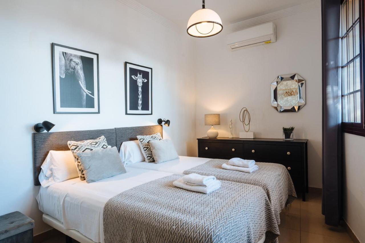 Homeyseville-Amazing Penthouse Giralda Views 8 Pax, Parking Optional Exteriör bild