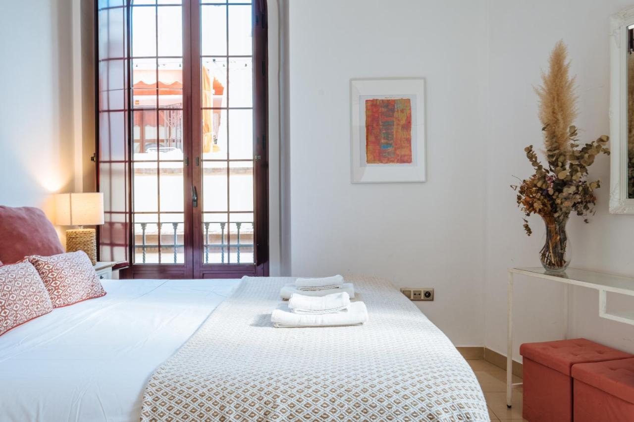 Homeyseville-Amazing Penthouse Giralda Views 8 Pax, Parking Optional Exteriör bild
